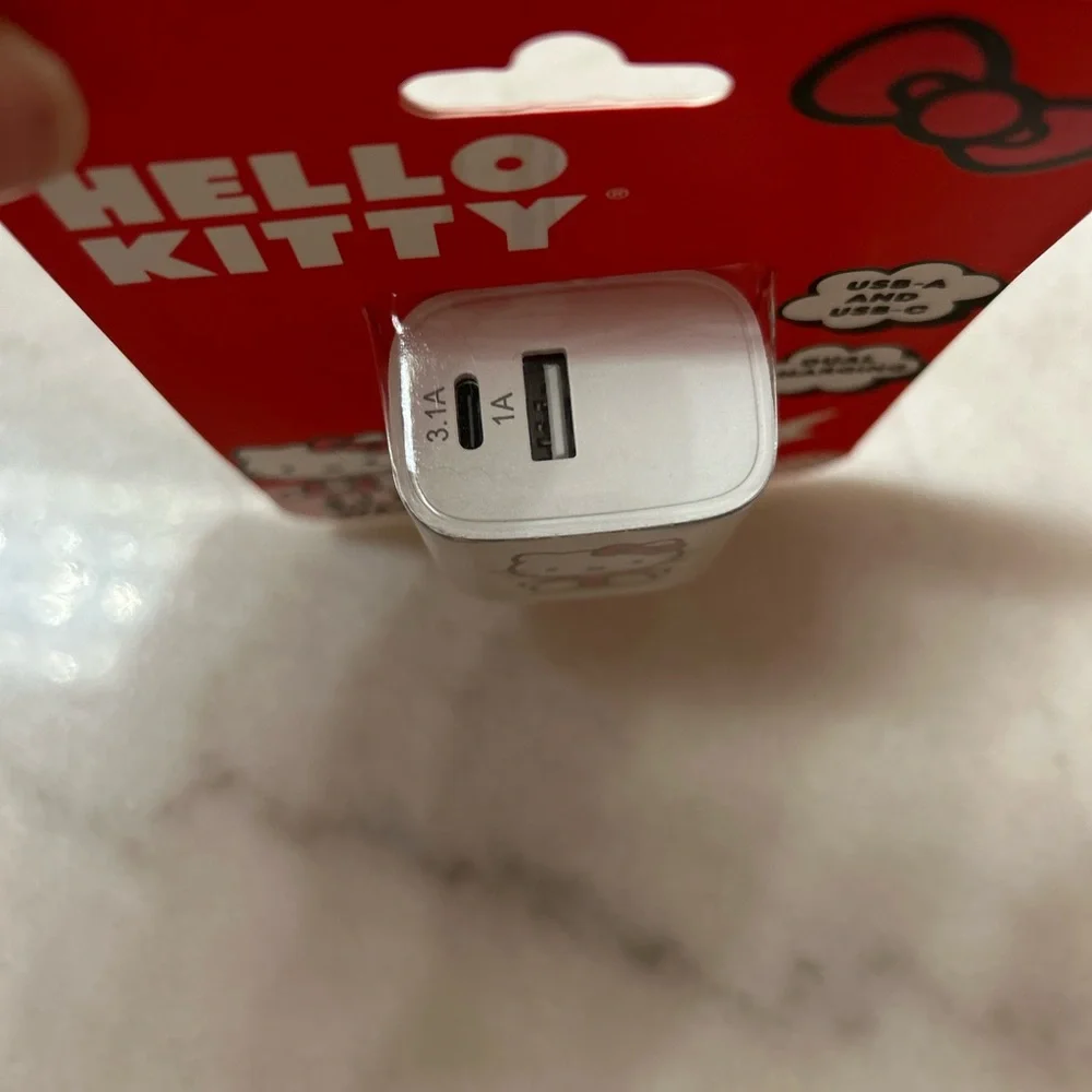 Hello Kitty 3.1 AMP Dual Port Wall Charger